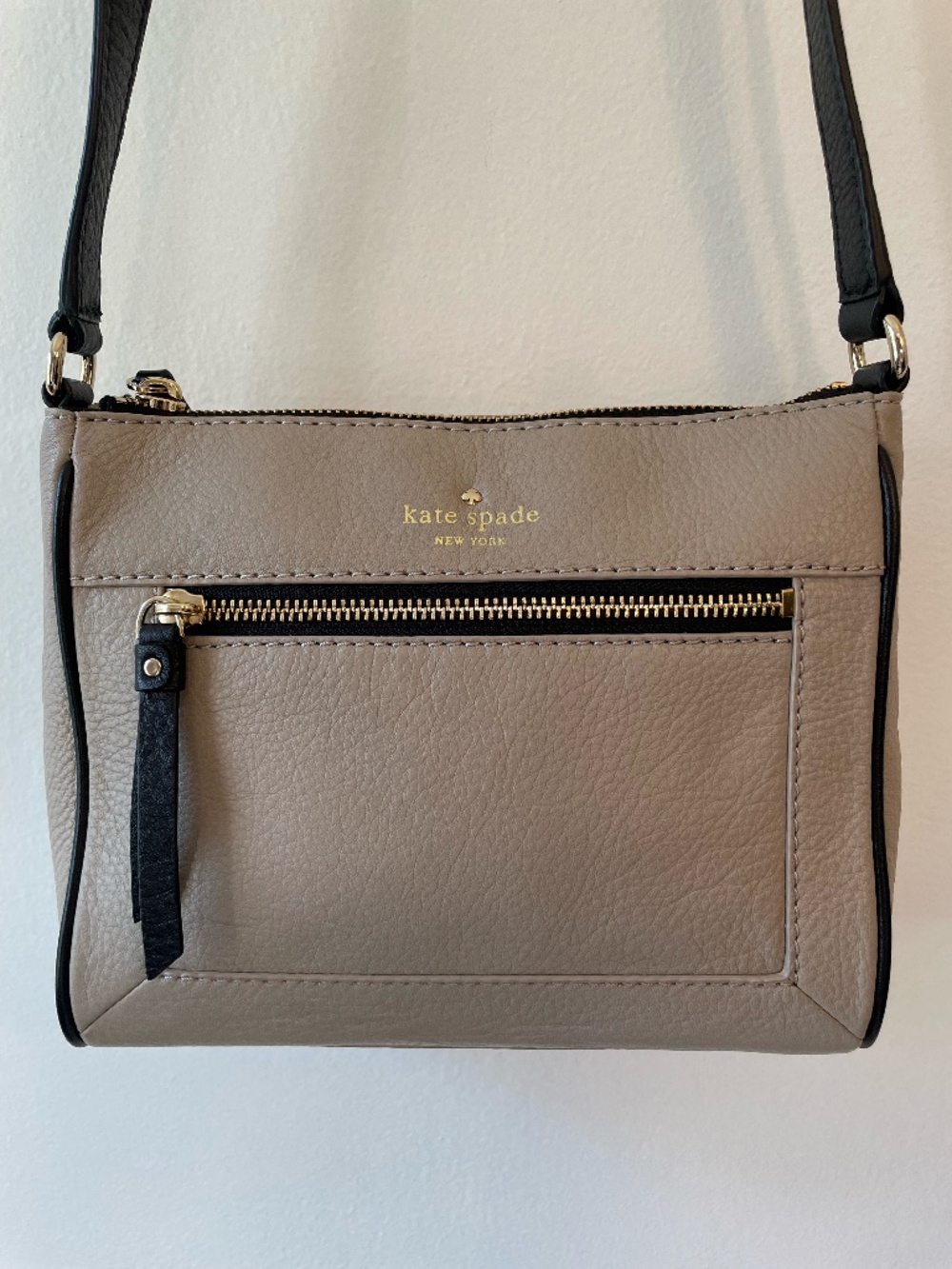 Kate Spade Cobble Hill Deni leather crossbody bag cream with black trim